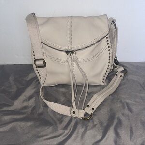 The Sak Women's Silverlake Leather Crossbody Hobo Bag.